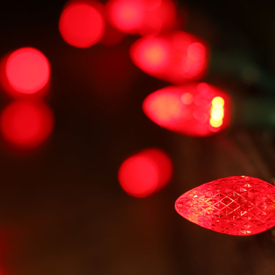 屋内および屋外用の防水赤色 LED 交換用電球